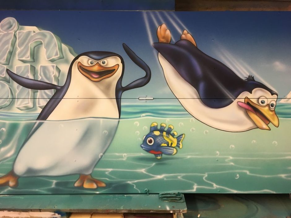 Penguin Diving Right